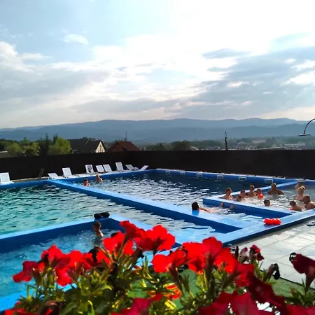 Halas Hotel