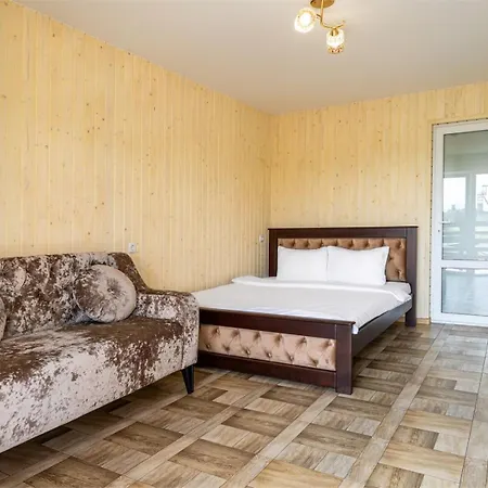 Halas Hotel *