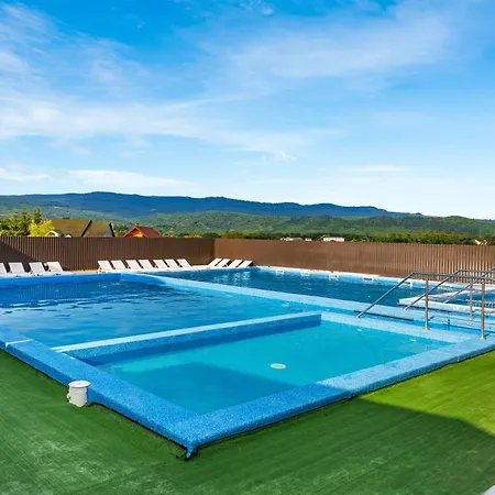 Hotel Halas *