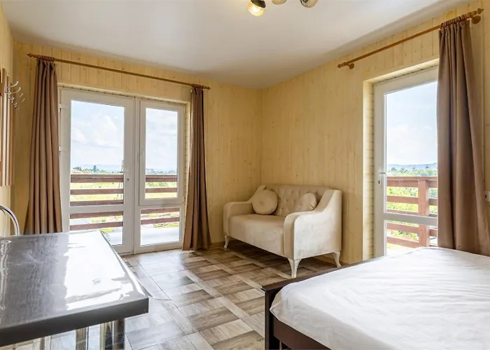 Hotel Halas *
