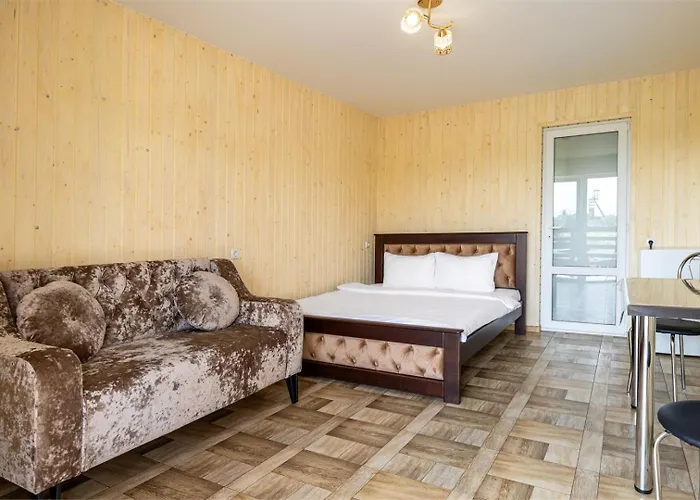 Halas Hotel *
